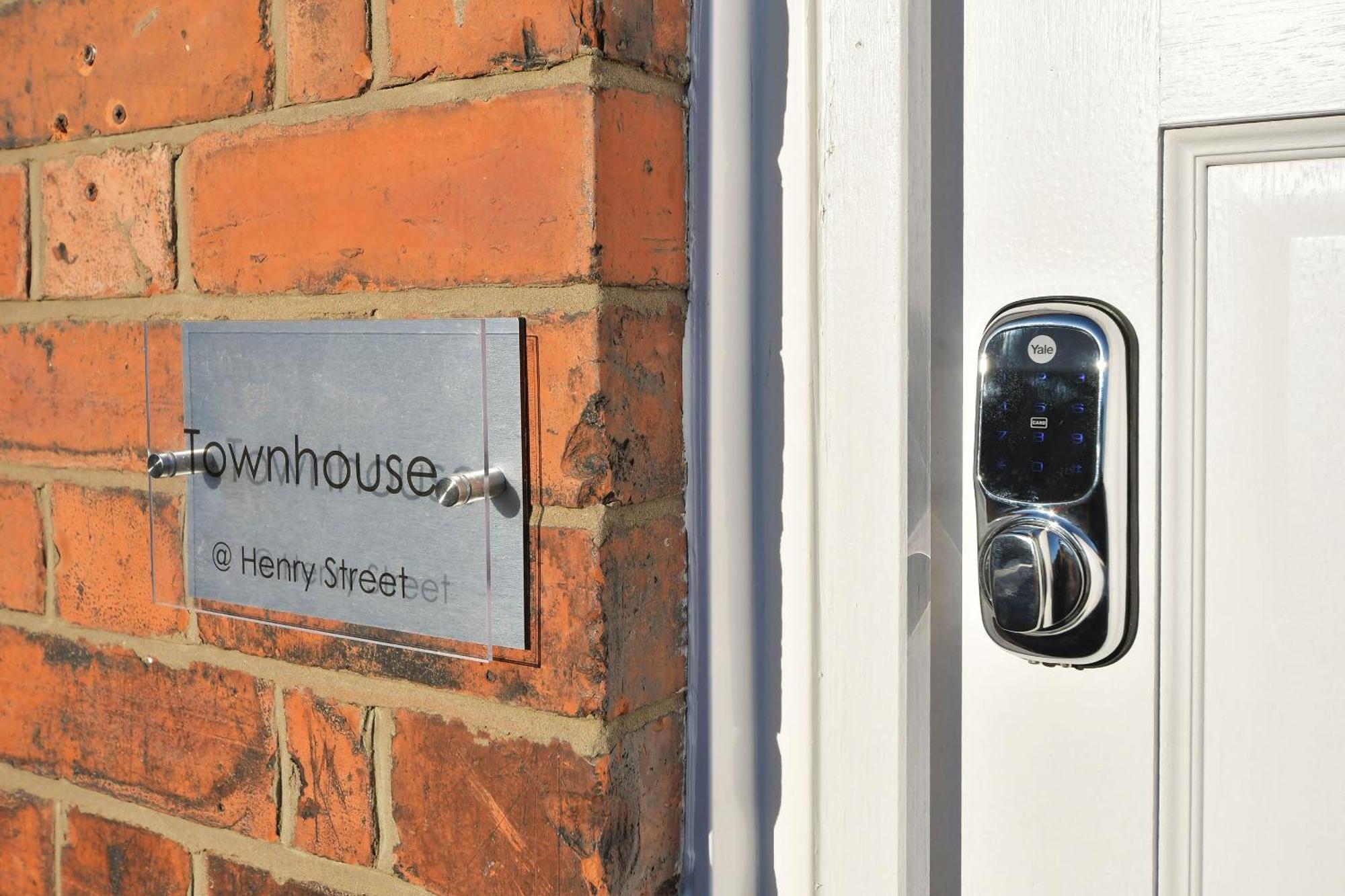 מלון Townhouse @ Henry Street קרו מראה חיצוני תמונה